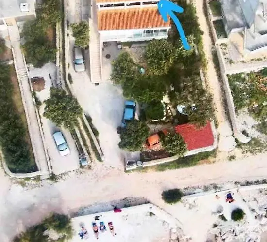 In 7342 דירה סביד